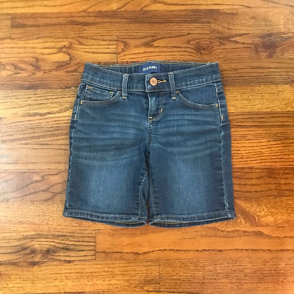 Old Navy Denim Blue Jean Shorts School Uniform Bottoms Girls Small 6 / 7 Regular